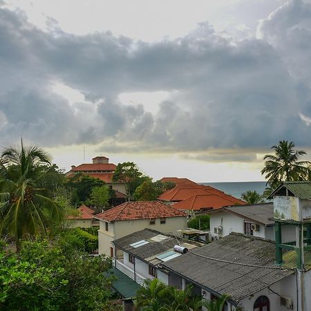 Silver Sand Beach Resort Bentota Buitenkant foto